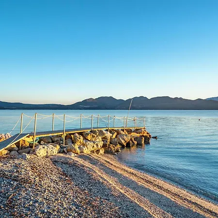 Old Boat Double 2 Nikiána
