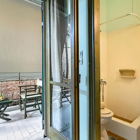 Old Boat Double 2 Nikiana